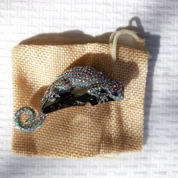 Rhinestone Lizard on Black Crystal Pin Broach - Picture 2 of 3